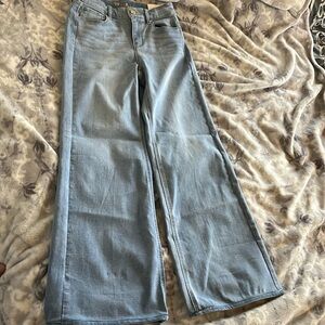 WHBM size 2 never been used wide leg space light bluish jeans for woman